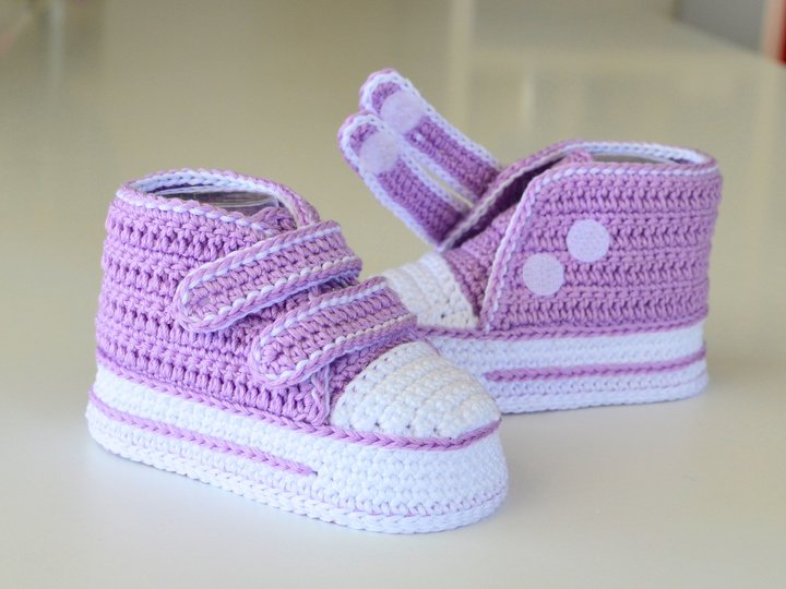 Crochet baby high top sneakers pattern newborn velcro shoes booties