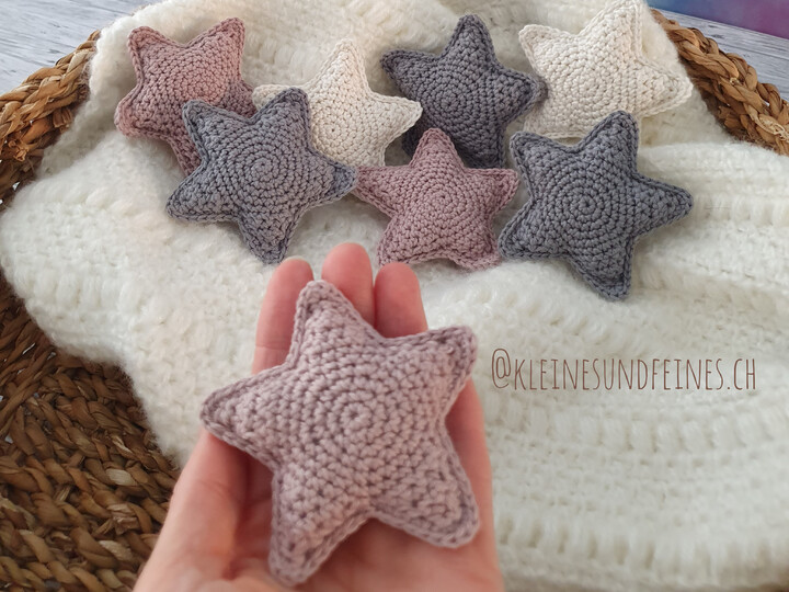 Crochet pattern little star