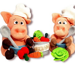 Crochet Pattern Funny Farm Heroes Pig Rambo the vegan chef