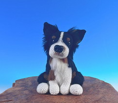 Australian Shepherd Amigurumi sitting dog crochet