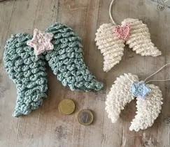 Angel Wings Curly and Striped Crochet Pattern