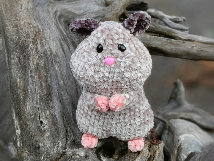 Easy Crochet Pattern - Begging Hamster Amigurumi