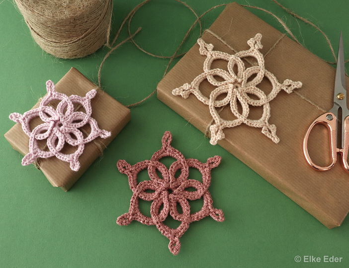 Snowflakes Lorelei Crochet patterns for two variants