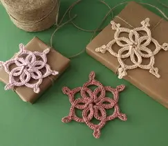 Snowflakes Lorelei Crochet patterns for two variants
