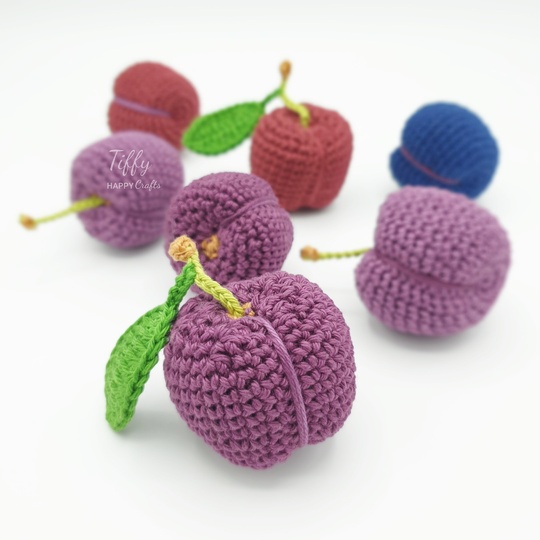 The Perfect PLUM Amigurumi Fruit Crochet Pattern