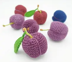 The Perfect PLUM Amigurumi Fruit Crochet Pattern