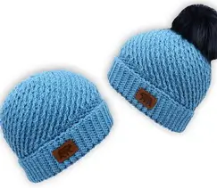 Winter hat with the spiral pattern