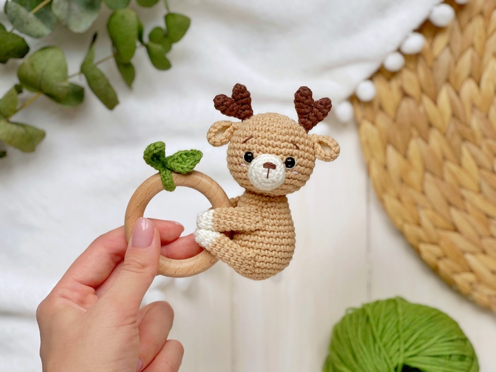 Crochet pattern baby rattle deer