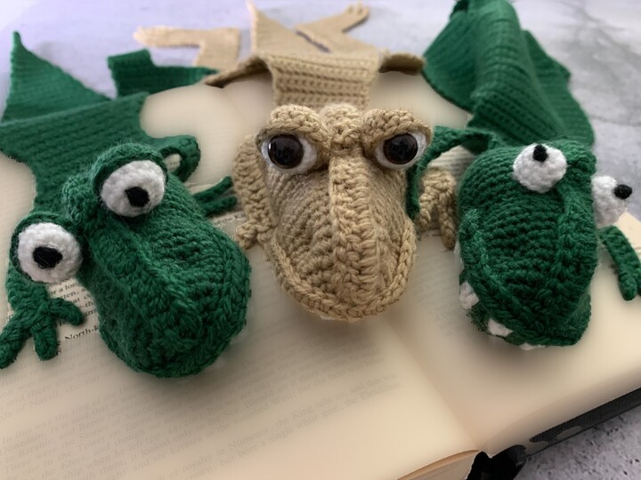 Crochet pattern bookmark T-Rex