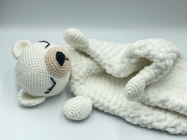 Crochet Pattern cuddly bear