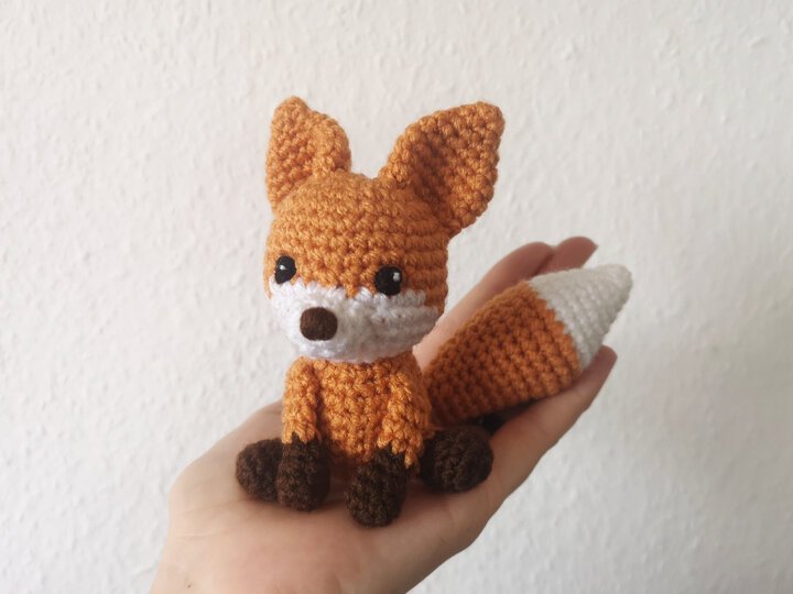 Little fox crochet pattern