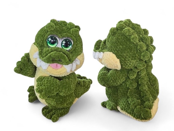 Crochet pattern for Marli, the cheeky baby crocodile