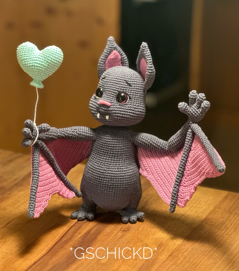 Flederbert Bat Amigurumi Crochet Pattern with Wire Frame