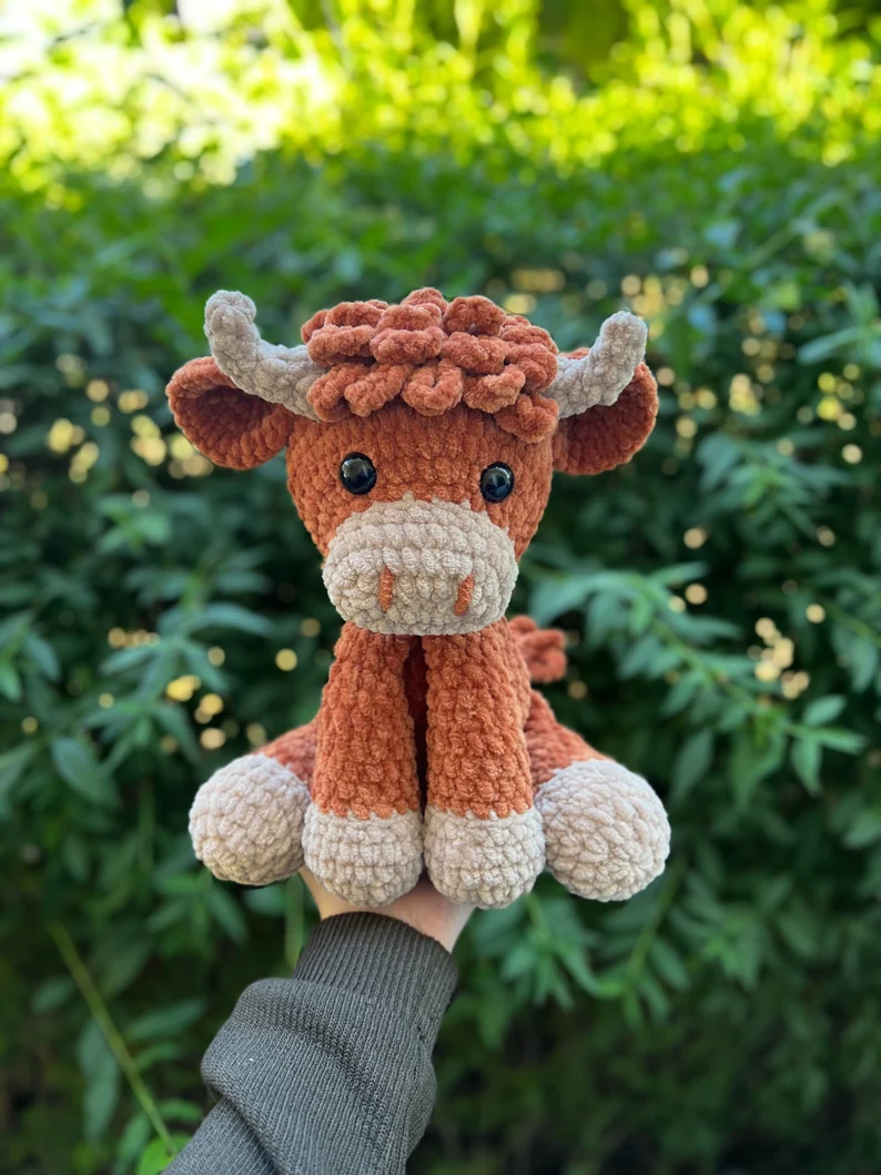 Crochet Sitting Highland Cow Amigurumi Pattern