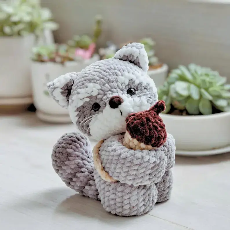Low Sew Crochet Raccoon Pattern