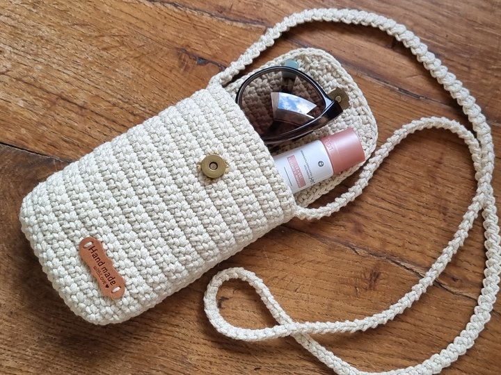 T10 Crochet pattern. Crossbody bag for a mobile phone