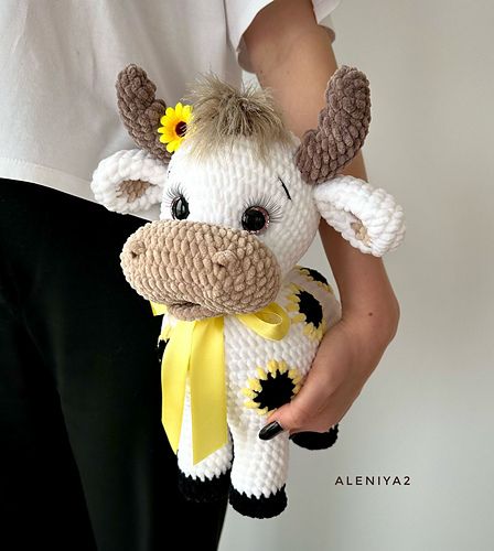 Sunflower cow pattern