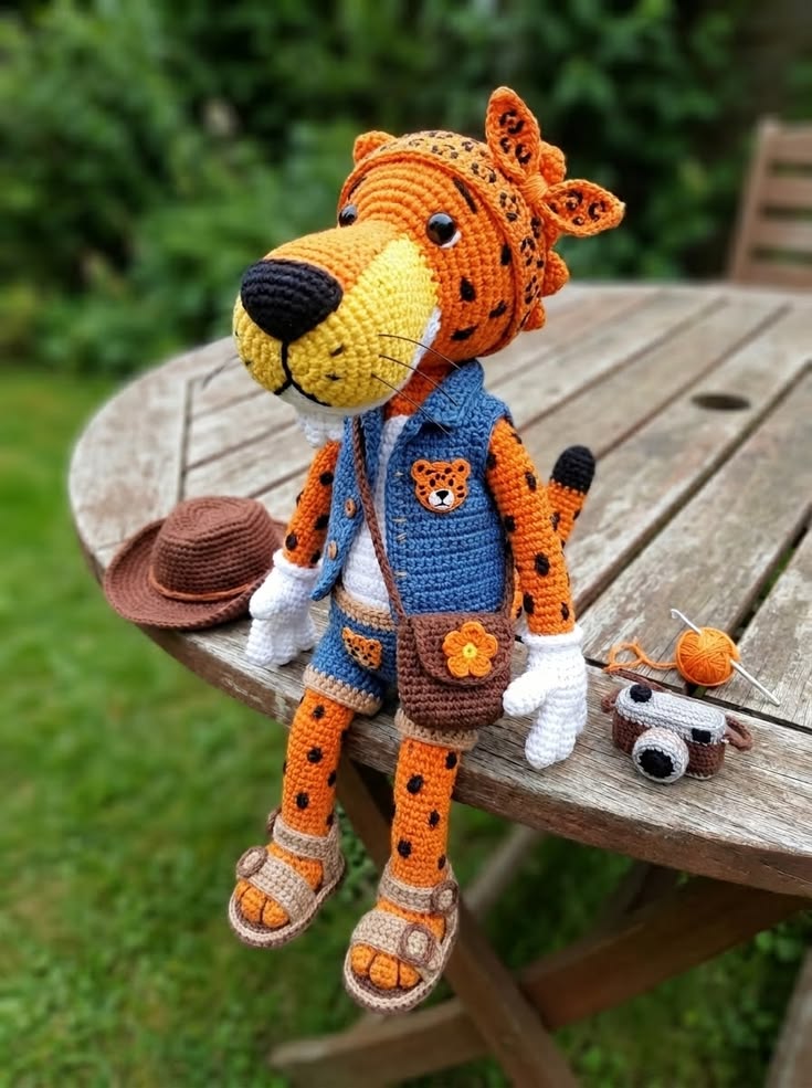 Leopard Photographer in Blue Utility Vest with Camera Bag and Sandals Free Crochet Pattern