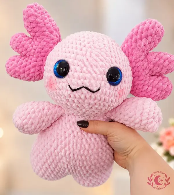 Lotti – the Fluffy Axolotl