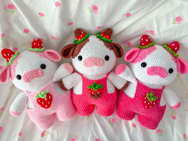 Jumbo Strawberry Cow Pattern