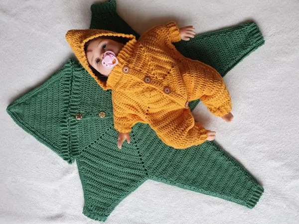 Crochet pattern for star romper suit Starfish