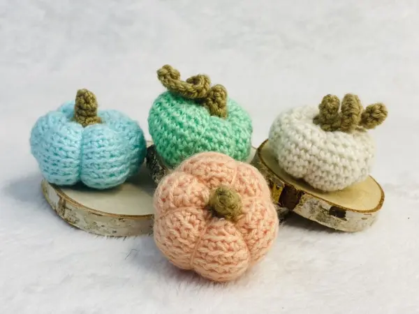Mini Pumpkin Crochet Pattern