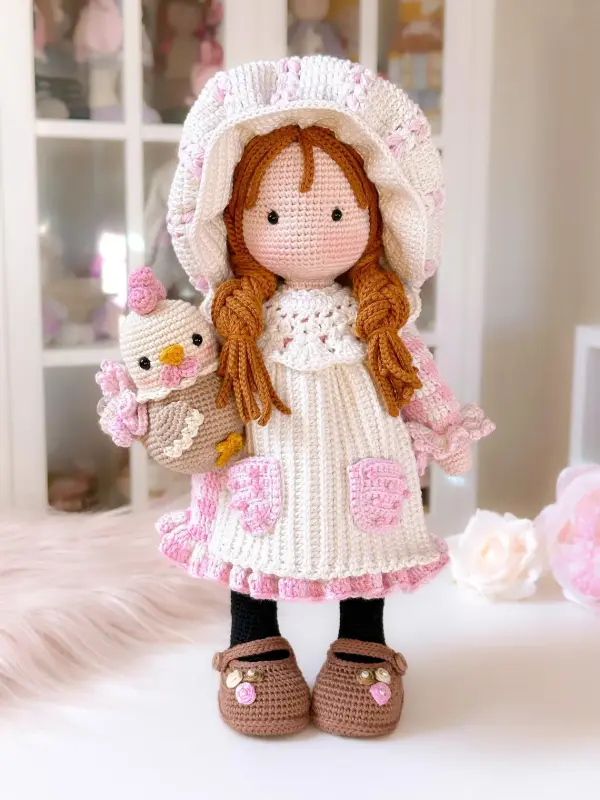 Sarah Kay inspirated doll pattern, Laia amigurumi doll with Chicken