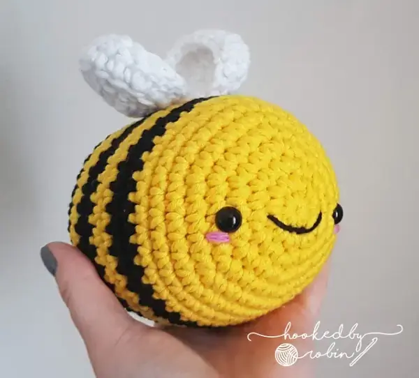 happy little chub-bee bumblebee