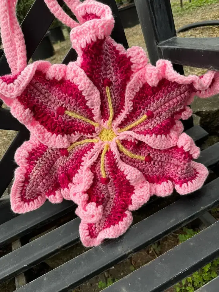 Lily Bag Crochet Pattern
