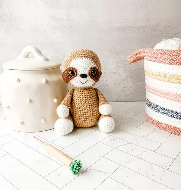 Free Crochet Sloth Pattern - Amigurumi Tutorial