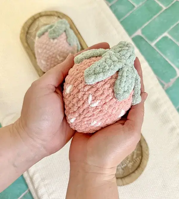 Free Amigurumi Plush Strawberry Pattern